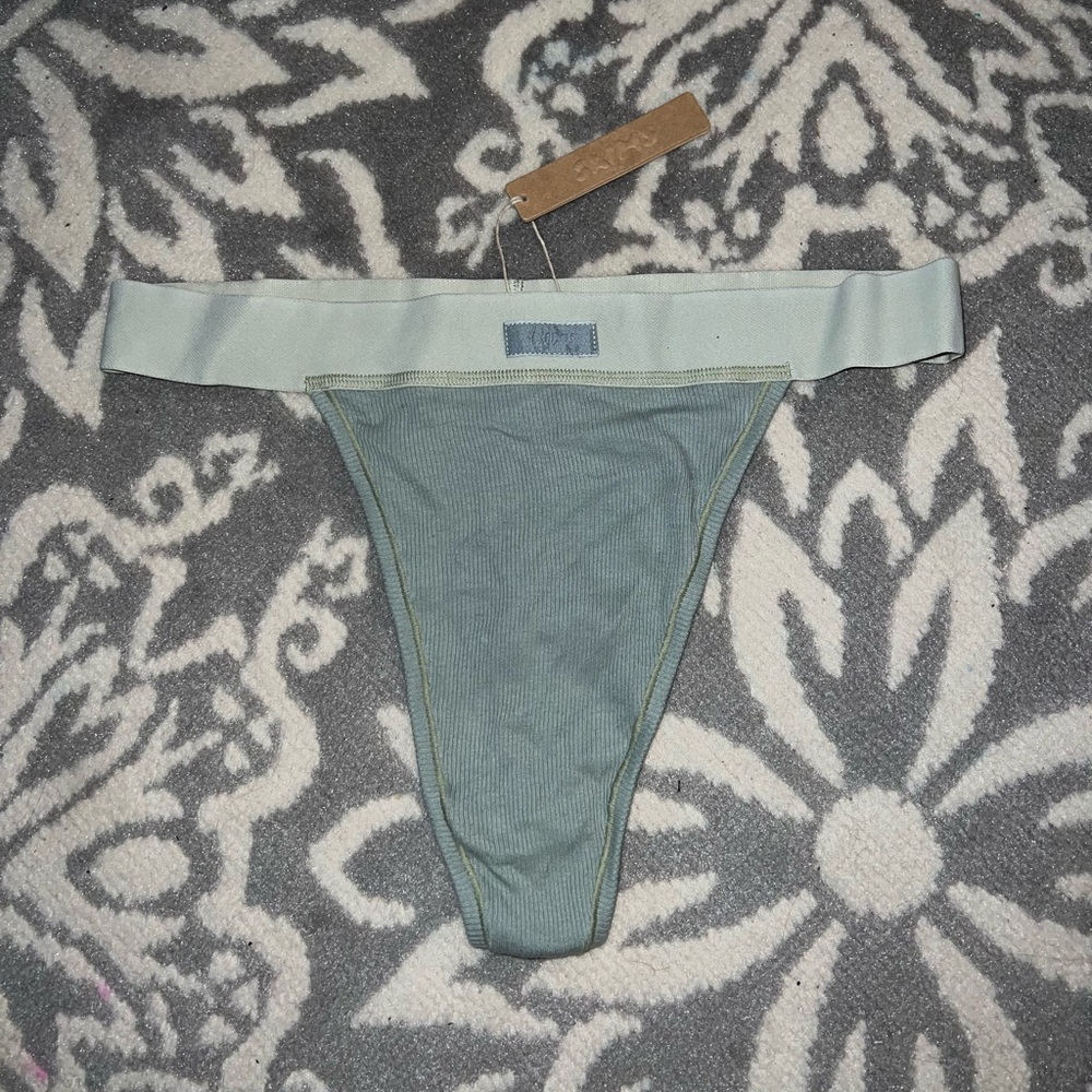 NWT Skims Cotton Rib Mid-Rise Thong